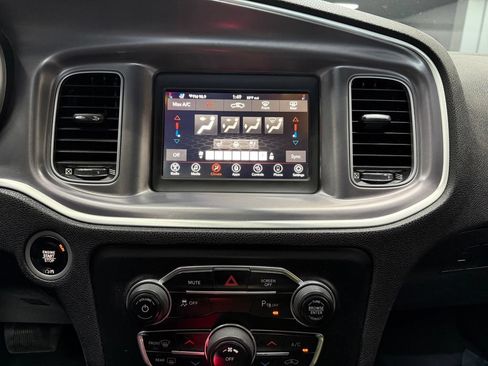 Used 2020 Dodge Charger SXT w/ Leather Interior Group RWD image 24