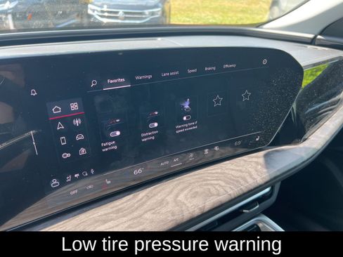 Used 2025 Audi Q5 Premium w/ Convenience Package image 10