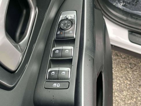 Used 2025 Kia Sorento LX FWD image 14