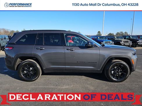 New 2026 Jeep Grand Cherokee Laredo image 8