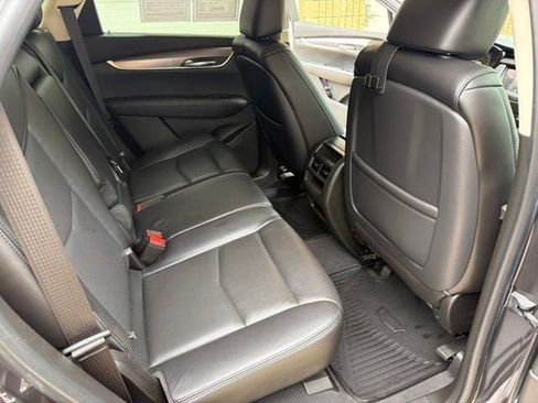 Used 2018 Cadillac XT5 Luxury w/ Driver Awareness Package AWD/4WD image 25