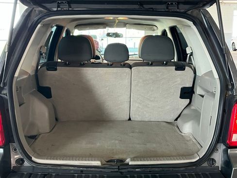 Used 2011 Ford Escape XLS w/ 101A Rapid Spec Order Code FWD image 10