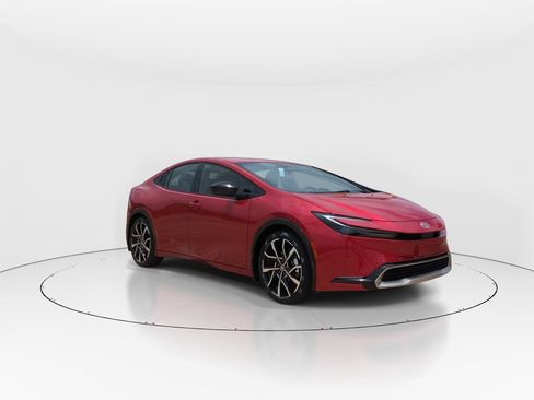 New 2026 Toyota Prius Plug-In Hybrid FWD image 2