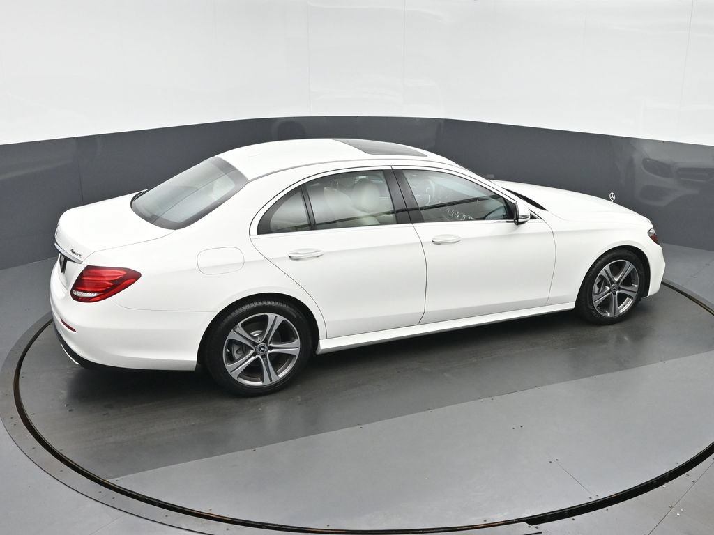 Used 2019 Mercedes-Benz E 300 4MATIC image 34
