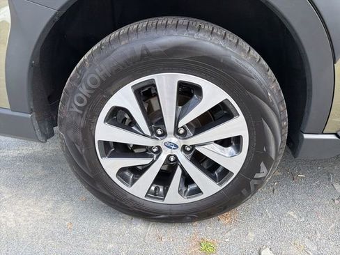 Used 2024 Subaru Outback Premium image 7