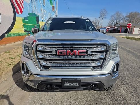 Used 2019 GMC Sierra 1500 SLT w/ SLT Convenience Package image 9