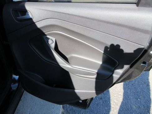 Used 2014 Ford Escape SE image 22