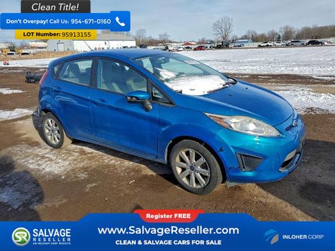 Used 2013 Ford Fiesta SE image 5