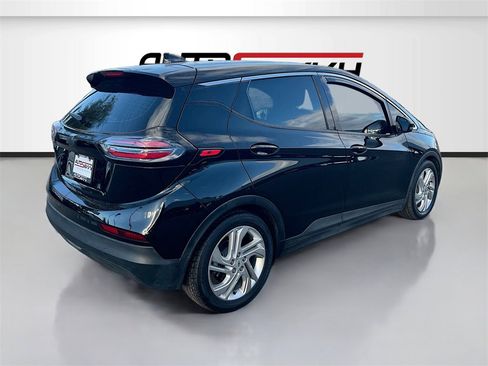 Used 2022 Chevrolet Bolt LT image 7