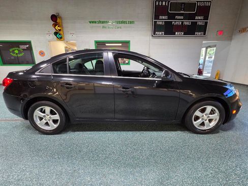 Used 2015 Chevrolet Cruze LT FWD image 5