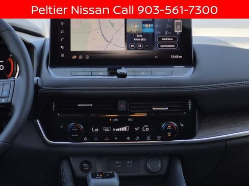 New 2026 Nissan Rogue Platinum w/ Platinum Premium Package AWD/4WD image 16