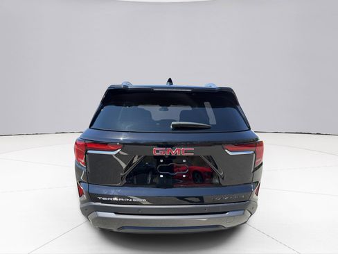 Used 2025 GMC Terrain Elevation w/ Elevation Premium Package AWD/4WD image 12