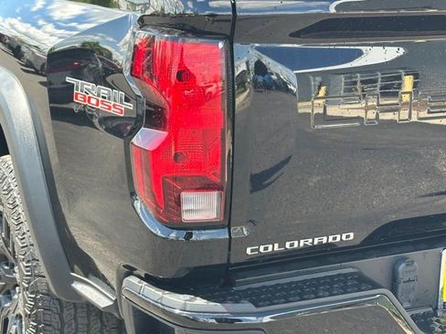 Used 2024 Chevrolet Colorado Trail Boss w/ Advanced Trailering Package AWD/4WD image 17
