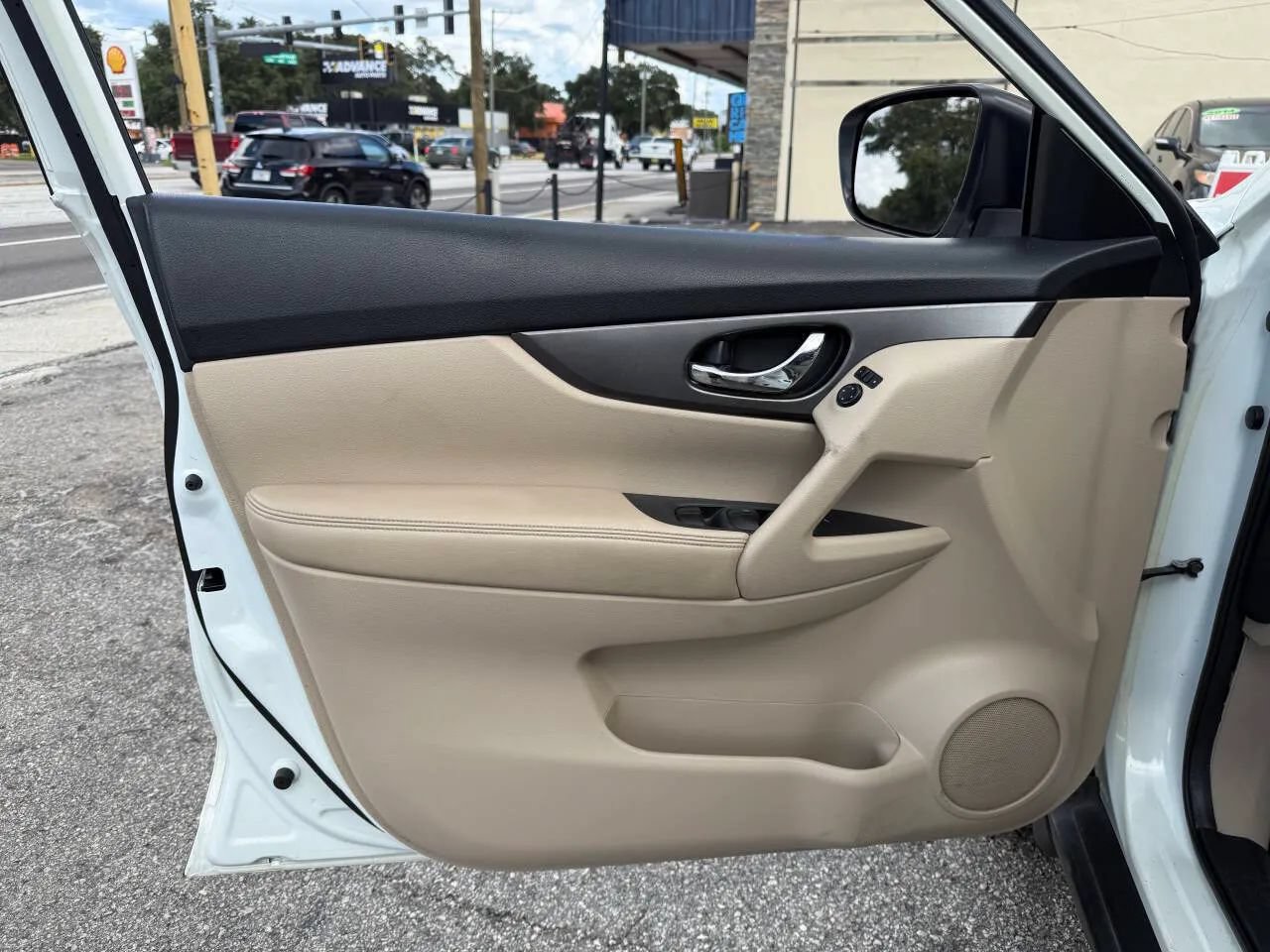 Used 2016 Nissan Rogue S w/ Appearance Package FWD image 10