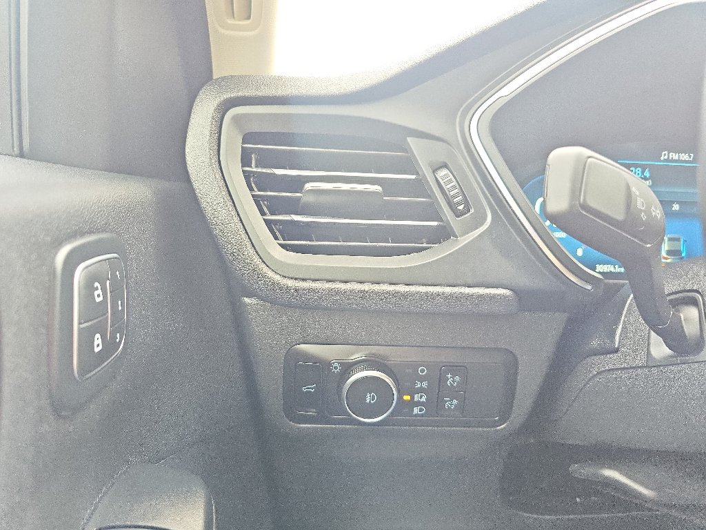 Used 2025 Ford Escape Platinum AWD/4WD image 15