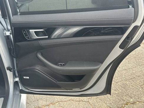 Used 2018 Porsche Panamera 4S AWD/4WD image 21