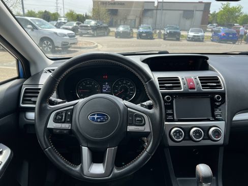 Used 2016 Subaru Crosstrek 2.0i Premium w/ Moonroof Package AWD/4WD image 2