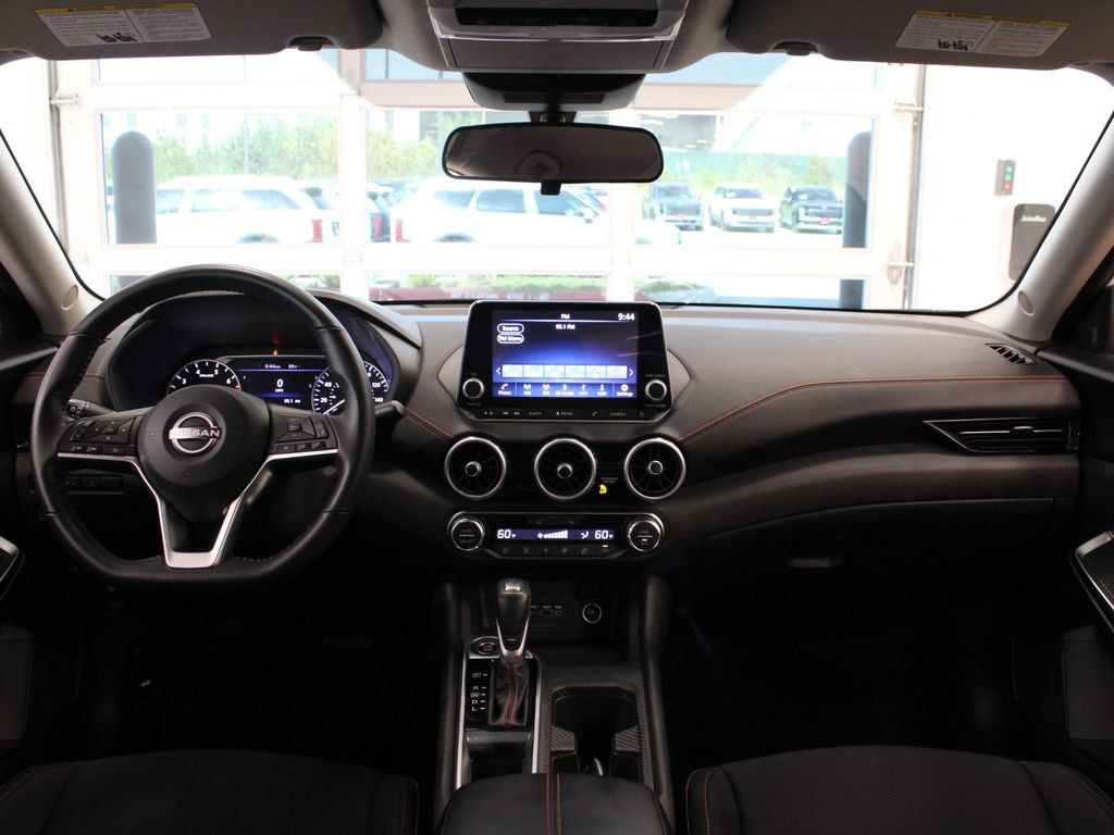 Used 2024 Nissan Sentra SR FWD image 16