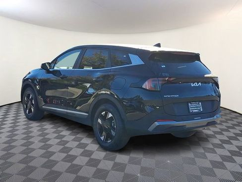 New 2026 Kia Sportage LX FWD image 4