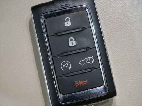 Used 2023 Jeep Grand Cherokee Limited w/ Trailer Tow Package image 32