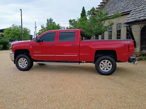 Used 2015 Chevrolet Silverado 2500 LT w/ Z71 Package, Off-Road AWD/4WD image 9
