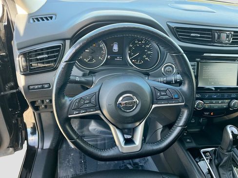 Used 2021 Nissan Rogue Sport SL w/ Premium Package FWD image 11
