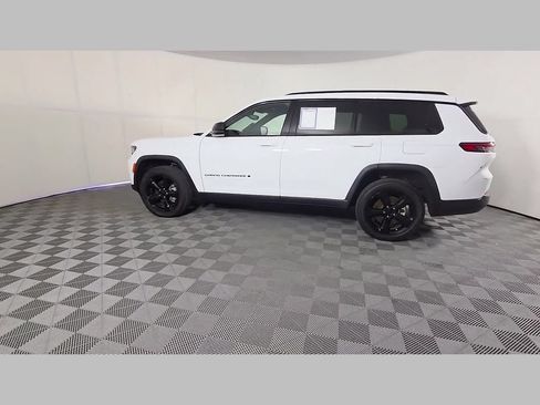 Used 2023 Jeep Grand Cherokee L Laredo RWD image 47