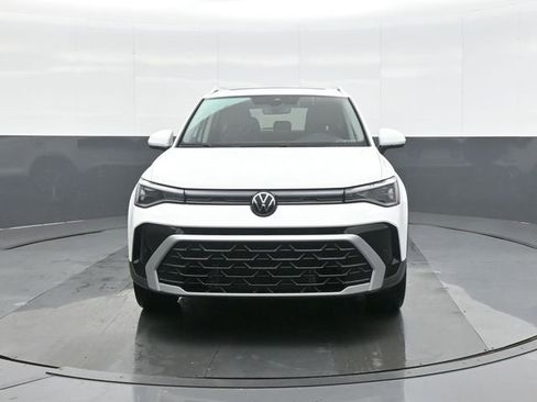 Used 2026 Volkswagen Taos SEL image 2