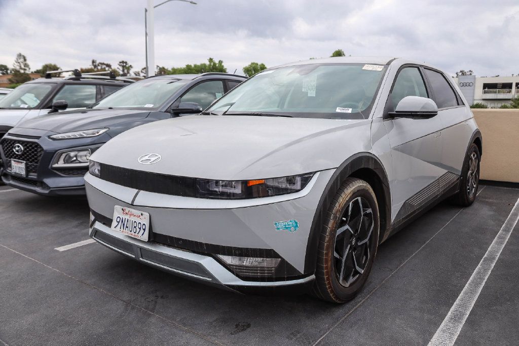 Used 2024 Hyundai Ioniq 5 SEL RWD image 3