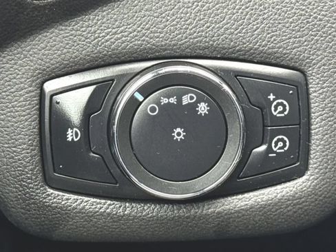 Used 2013 Ford Escape Titanium w/ Parking Technology Pkg AWD/4WD image 18
