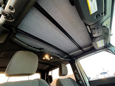 Used 2021 Jeep Wrangler Sport image 24