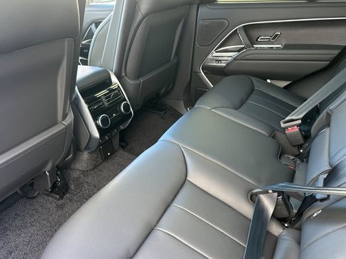 New 2026 Land Rover Range Rover SE AWD/4WD image 12