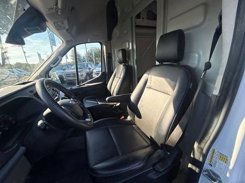 Used 2023 Ford Transit 250 148 High Roof AWD image 15