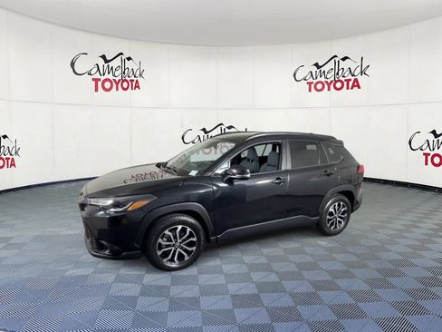 Used 2024 Toyota Corolla Cross AWD Hybrid w/ Moonroof Package image 7