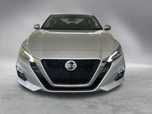 Used 2020 Nissan Altima 2.5 SL FWD image 16