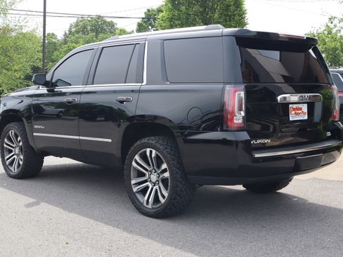 Used 2018 GMC Yukon Denali w/ Open Road Package AWD/4WD image 9