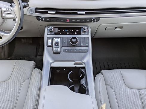 Used 2023 Hyundai Palisade Calligraphy image 20