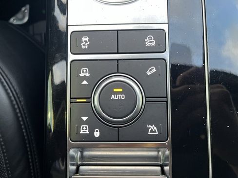 Used 2020 Land Rover Range Rover Long Wheelbase Autobiography image 14