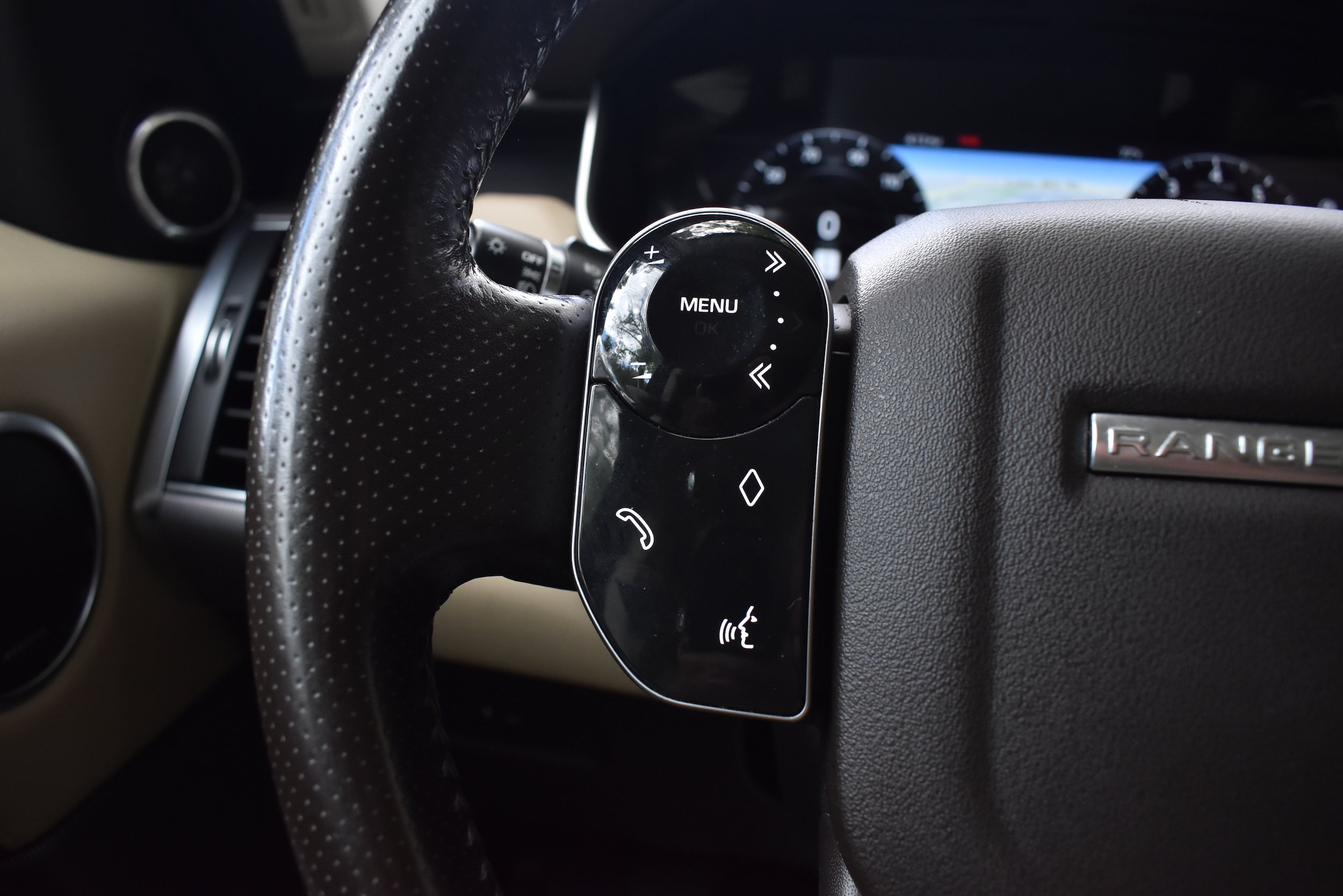 Used 2019 Land Rover Range Rover Sport HSE AWD/4WD image 33