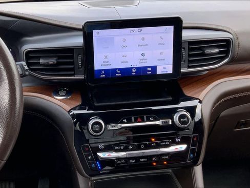 Certified 2021 Ford Explorer King Ranch image 7