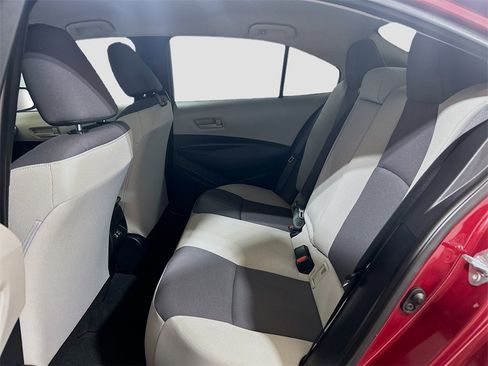 Used 2024 Toyota Corolla LE image 20