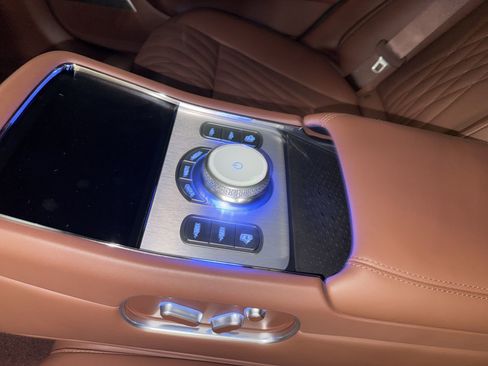 Used 2025 Genesis G90 3.5T image 29