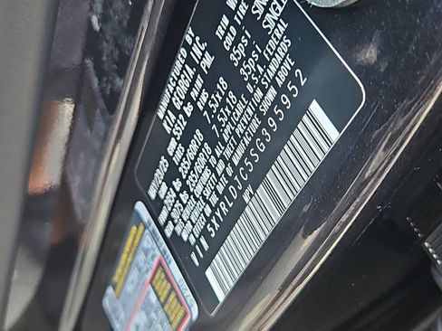 Certified 2025 Kia Sorento S AWD/4WD image 13