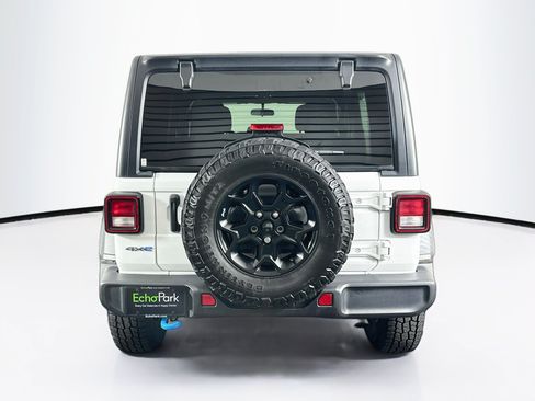 Used 2023 Jeep Wrangler Unlimited AWD/4WD image 7