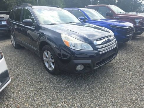 Used 2013 Subaru Outback 2.5i Premium w/ All-Weather Pkg AWD/4WD image 2