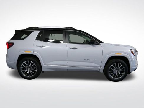 New 2026 GMC Terrain Denali w/ LPO, Black Badging Package image 2