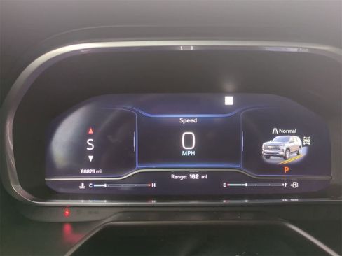 Used 2023 Chevrolet Suburban RST image 32