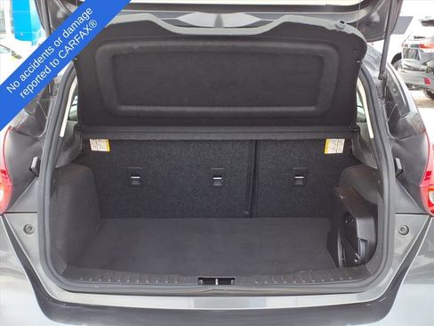 Used 2017 Ford Focus Titanium image 10