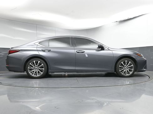 Used 2019 Lexus ES 350 Luxury w/ Accessory Package 2 image 26