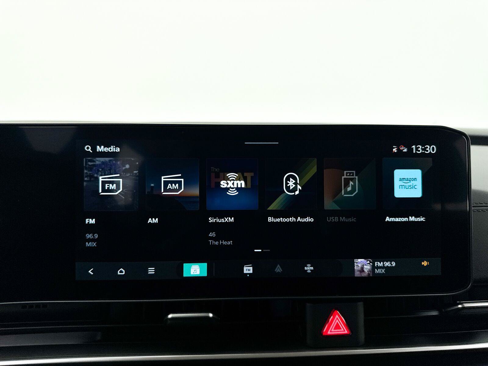 Used 2026 Kia Carnival FWD image 26